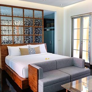 One-Bedroom Villa Private Pool Benefits